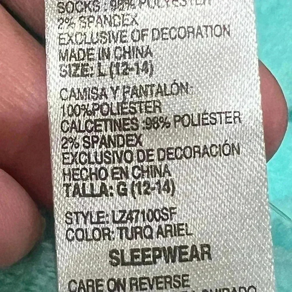 Disney Mermaid Kids sleep top large 12/14 fits women’s size small - Picture 4 of 5